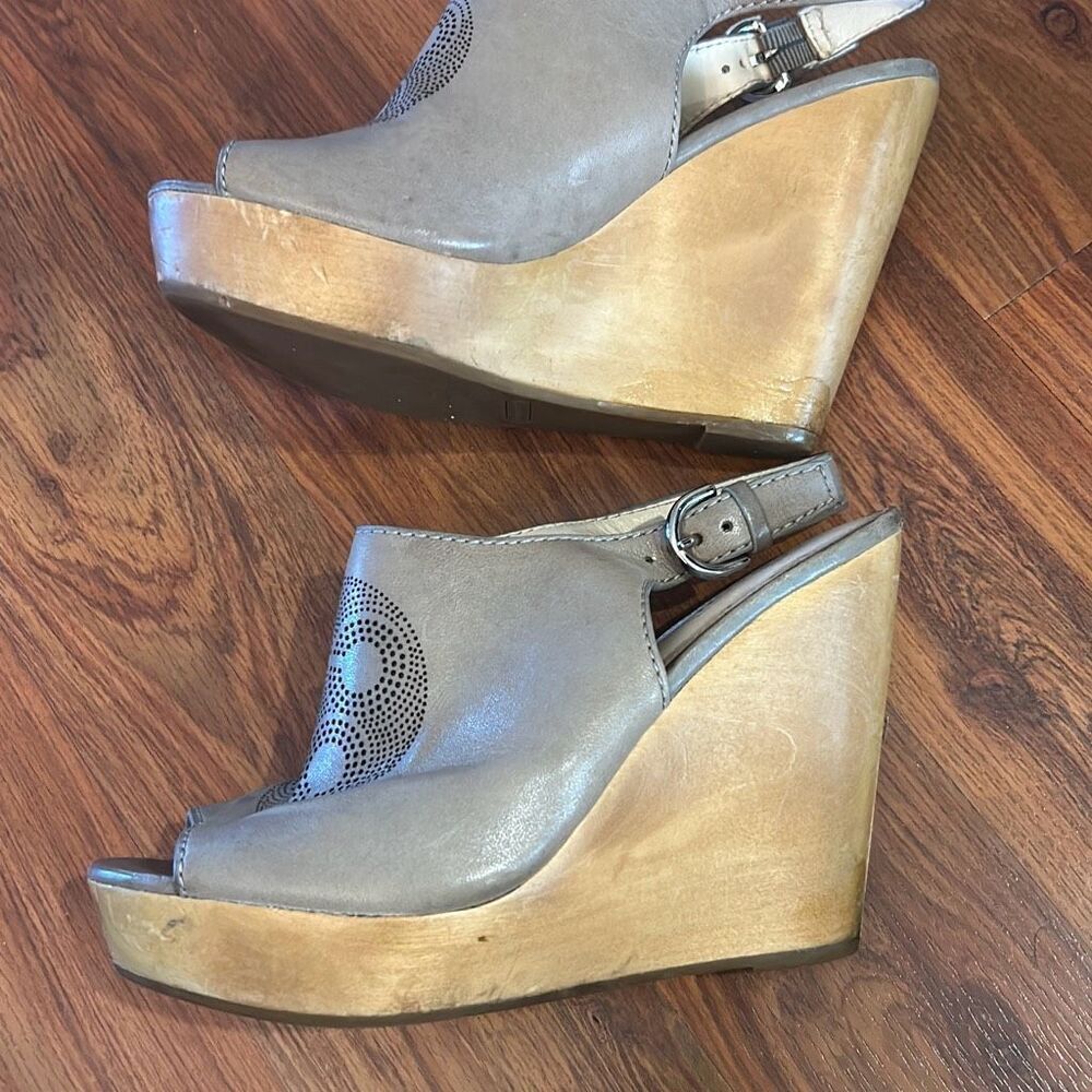 Coach wooden wedges taupe 7.5 - Picture 2 of 7